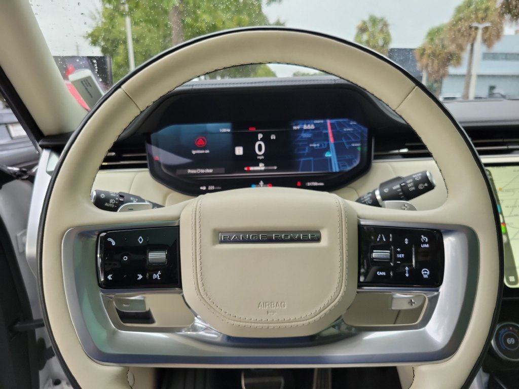 Used 2023 Land Rover Range Rover Autobiography AWD/4WD image 24