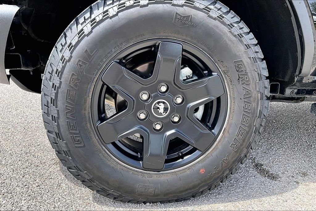 Used 2022 Ford Bronco Black Diamond image 9