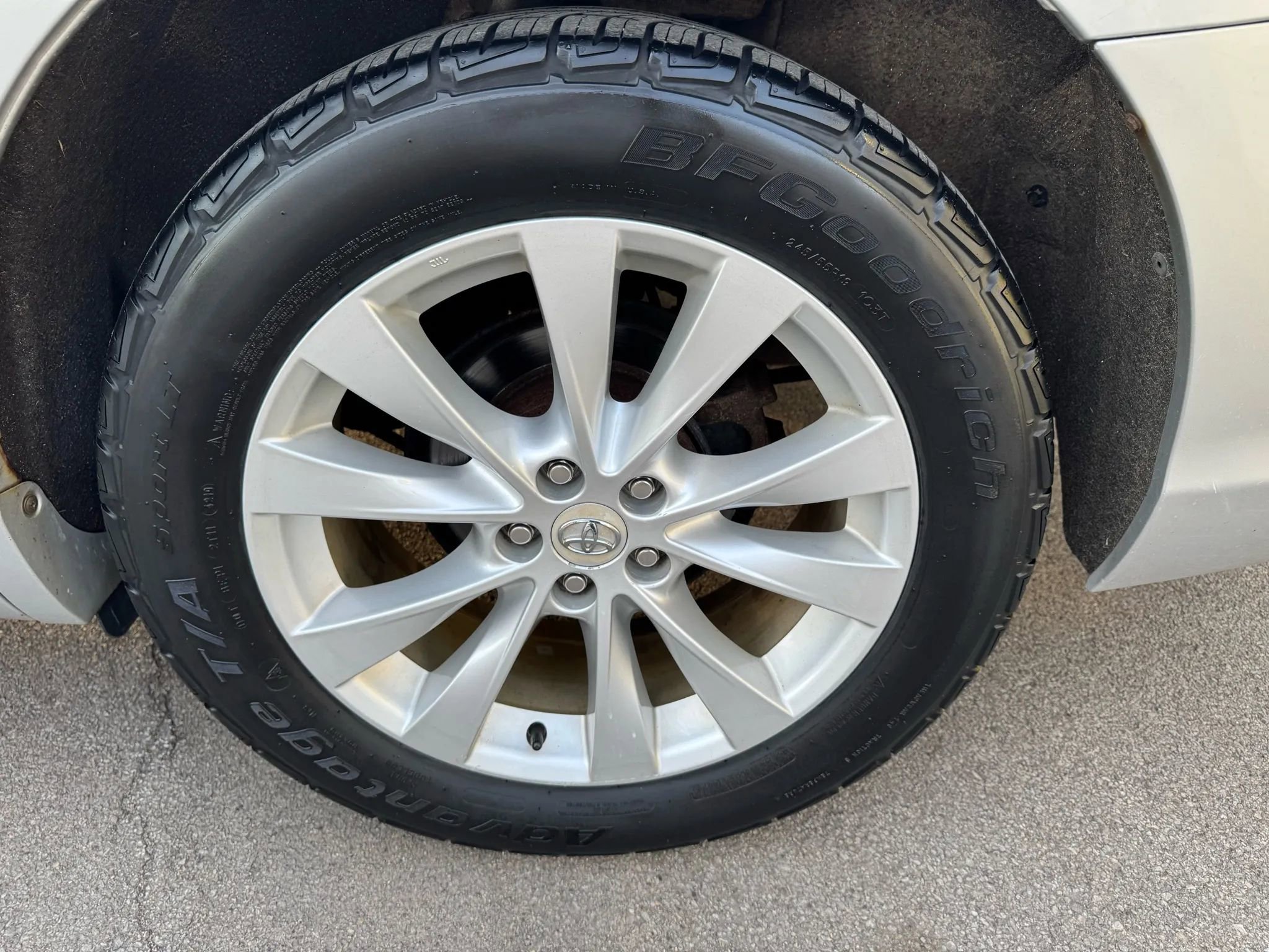 Used 2013 Toyota Venza XLE AWD/4WD image 27