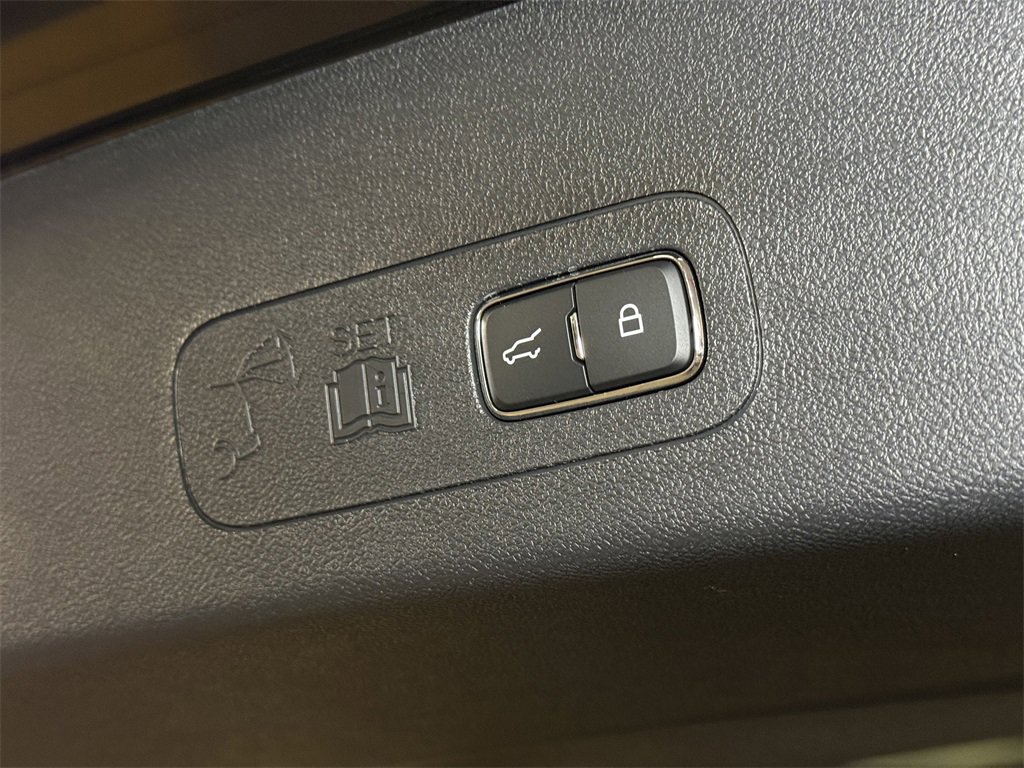 New 2026 Lincoln Aviator Reserve image 17