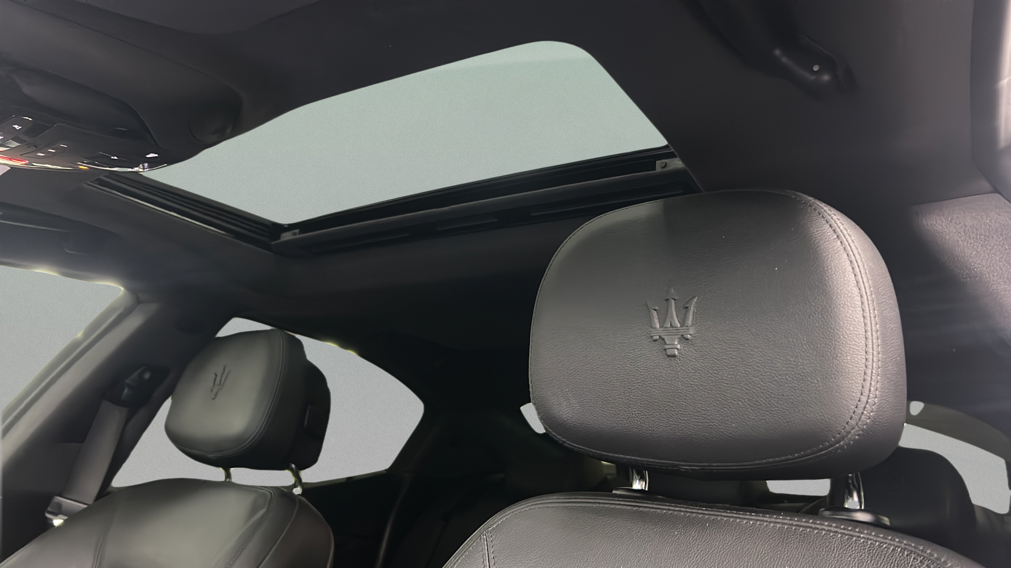Used 2021 Maserati Ghibli RWD image 30