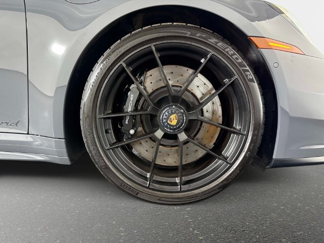 Used 2025 Porsche 911 Targa 4 GTS AWD/4WD image 24