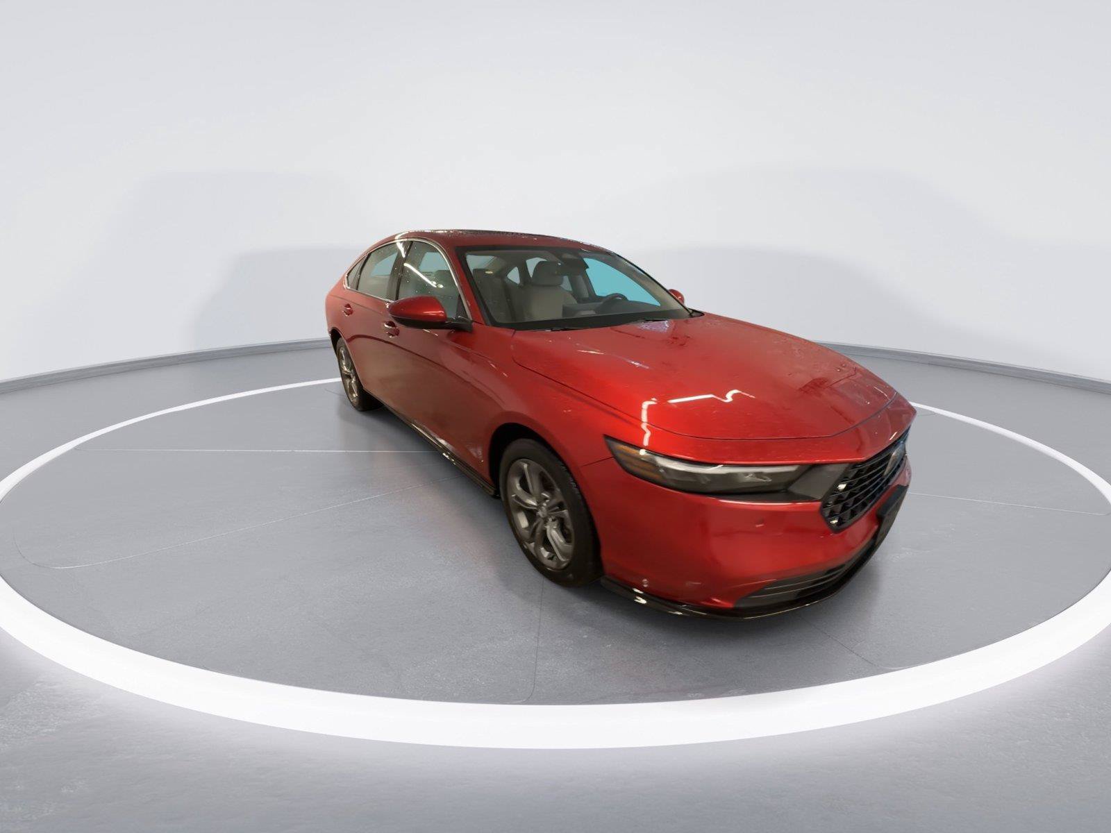 Used 2023 Honda Accord EX-L image 2