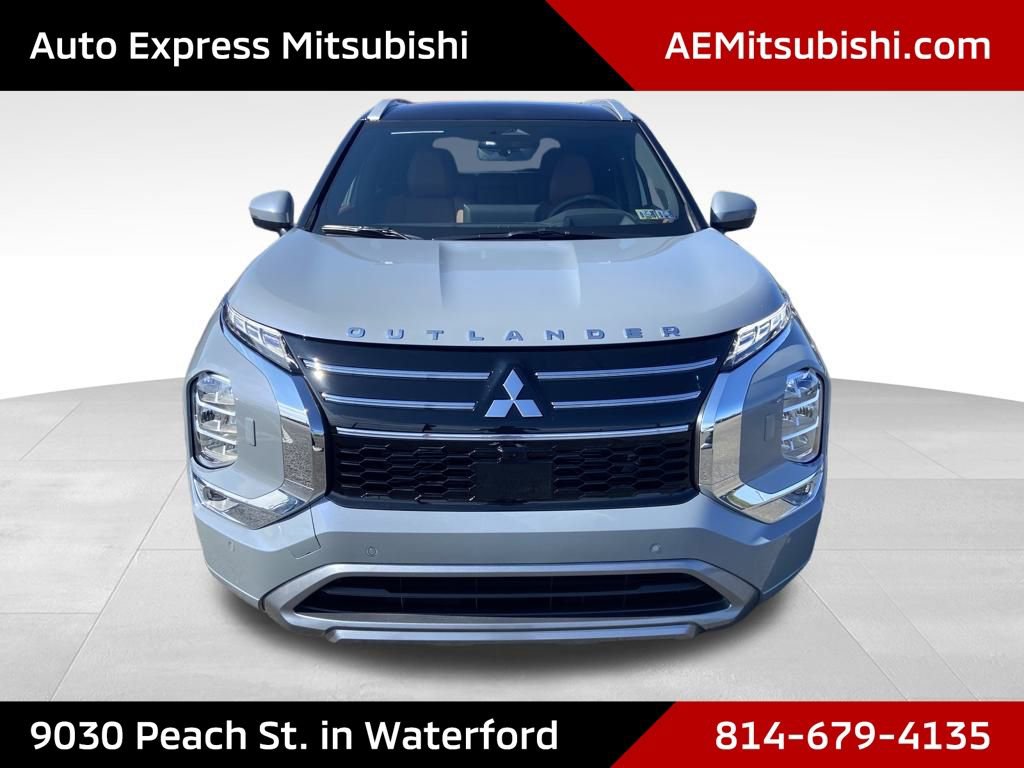 New 2025 Mitsubishi Outlander SEL image 2