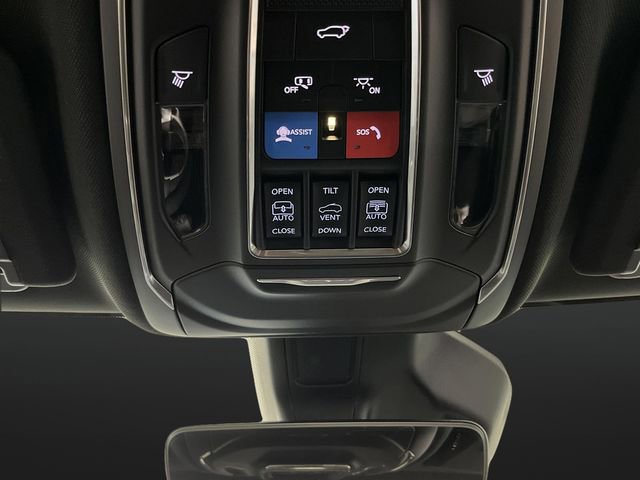 New 2025 Jeep Grand Cherokee Limited w/ Trailer Tow Package image 27