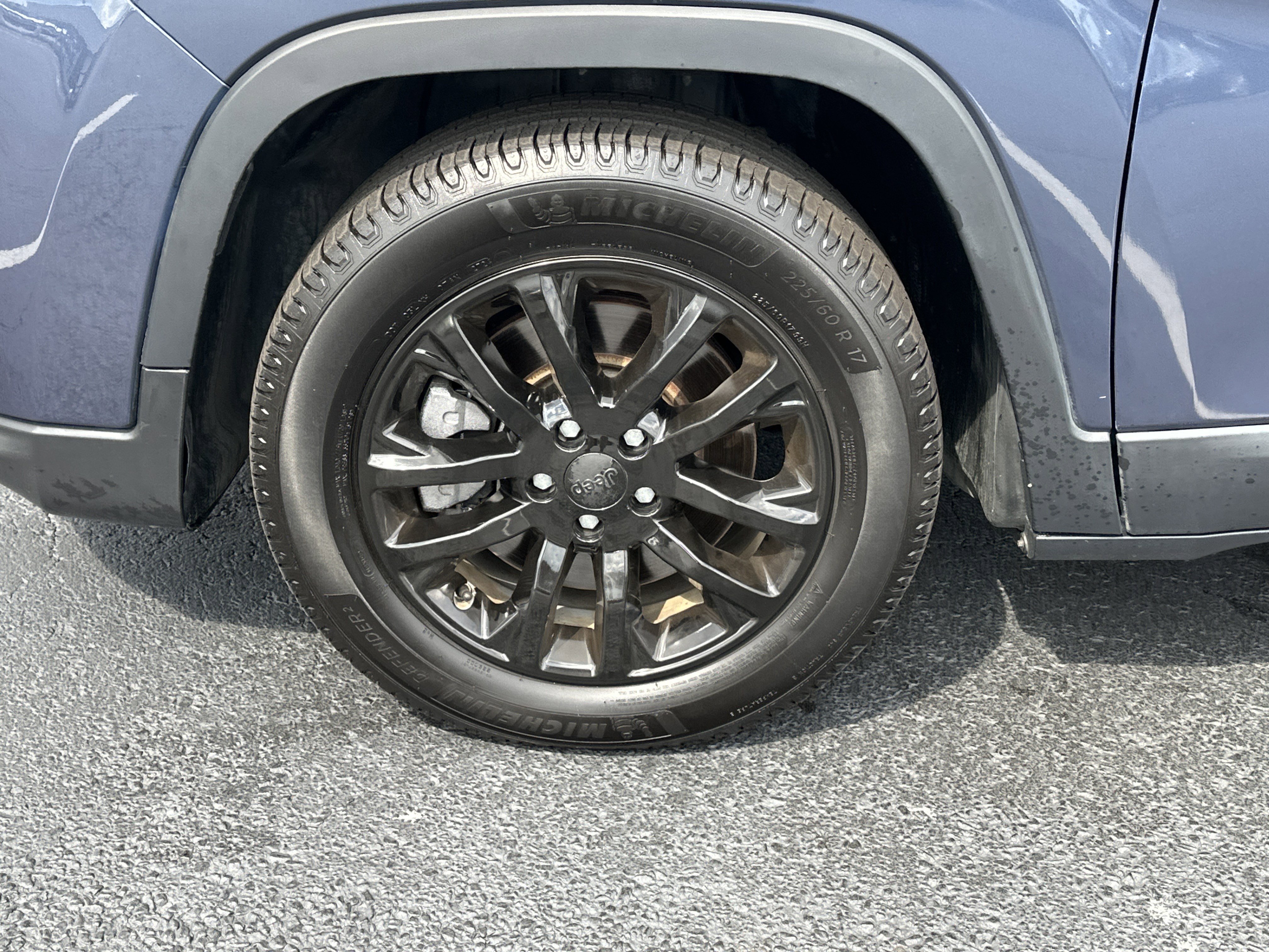 Used 2020 Jeep Cherokee Latitude image 11