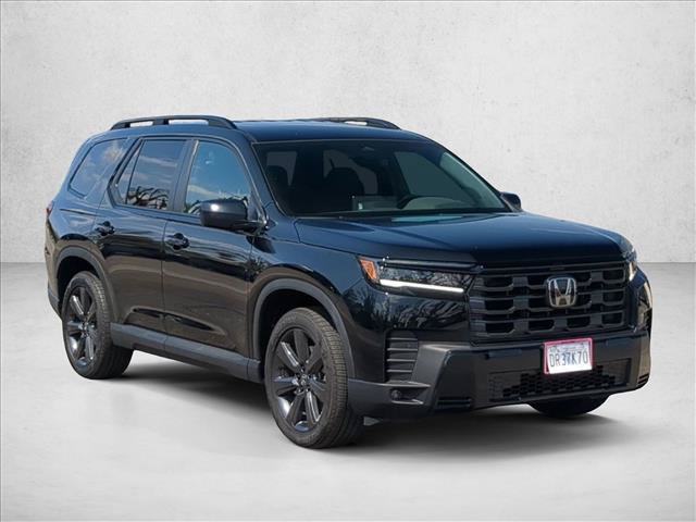 Used 2026 Honda Pilot Sport image 3