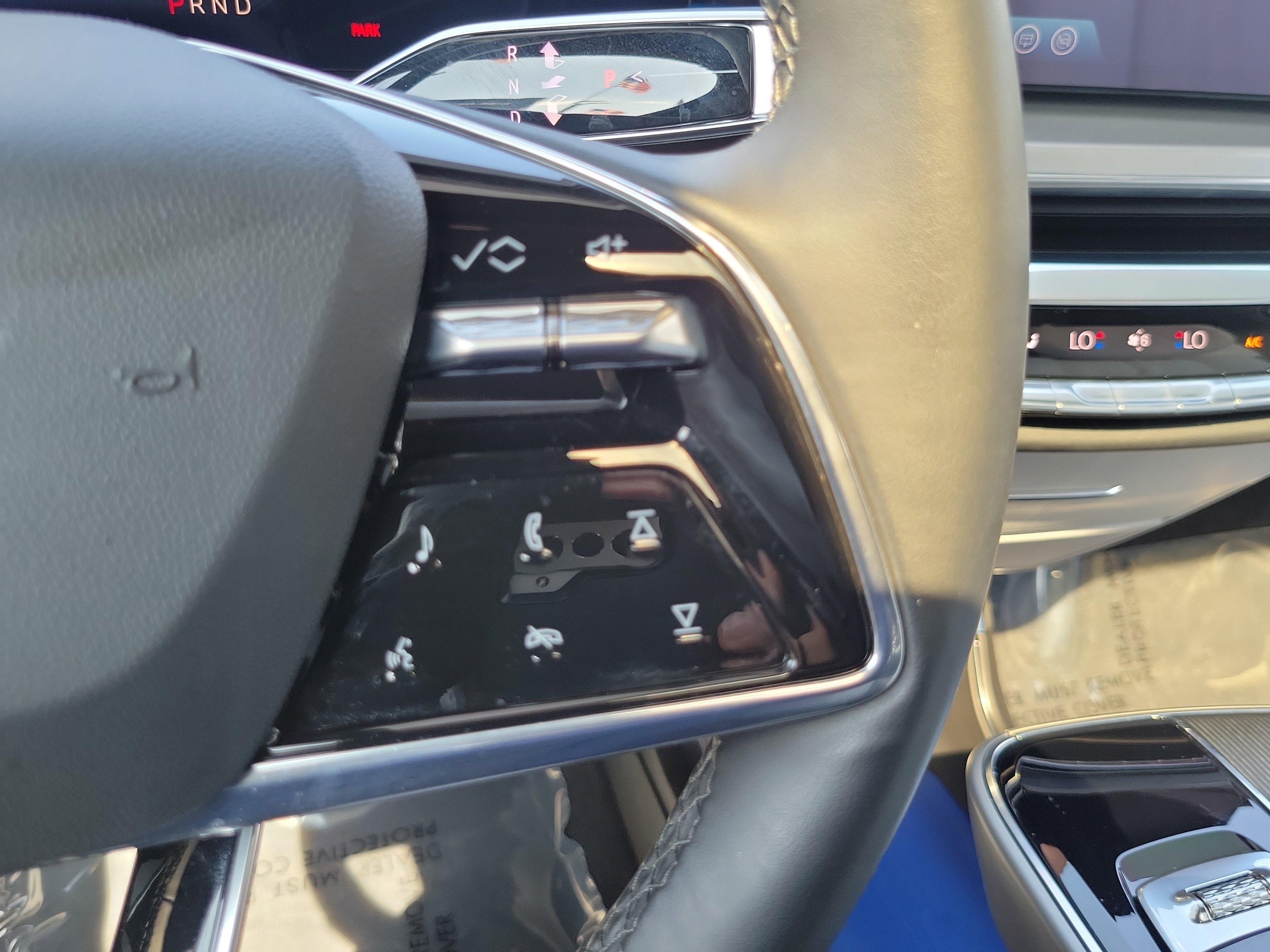 Used 2024 Cadillac Lyriq Luxury RWD image 24