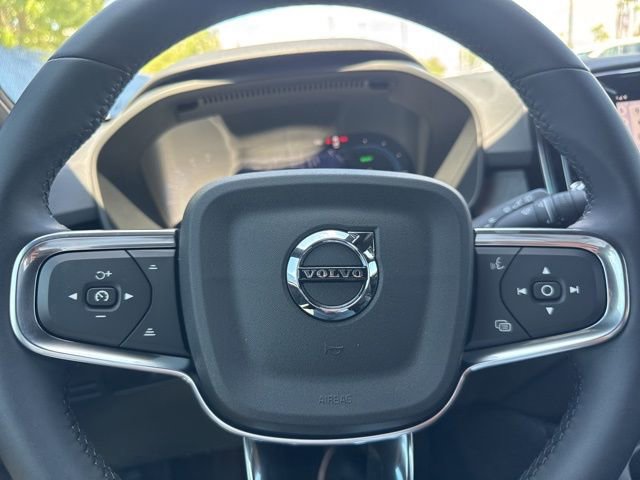 New 2025 Volvo EX40 Core w/ Climate Package AWD/4WD image 29