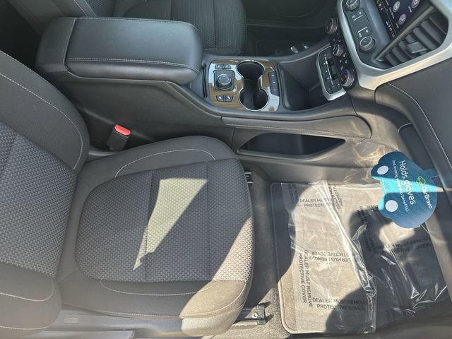 Certified 2023 GMC Acadia SLE w/ Driver Convenience Package image 27