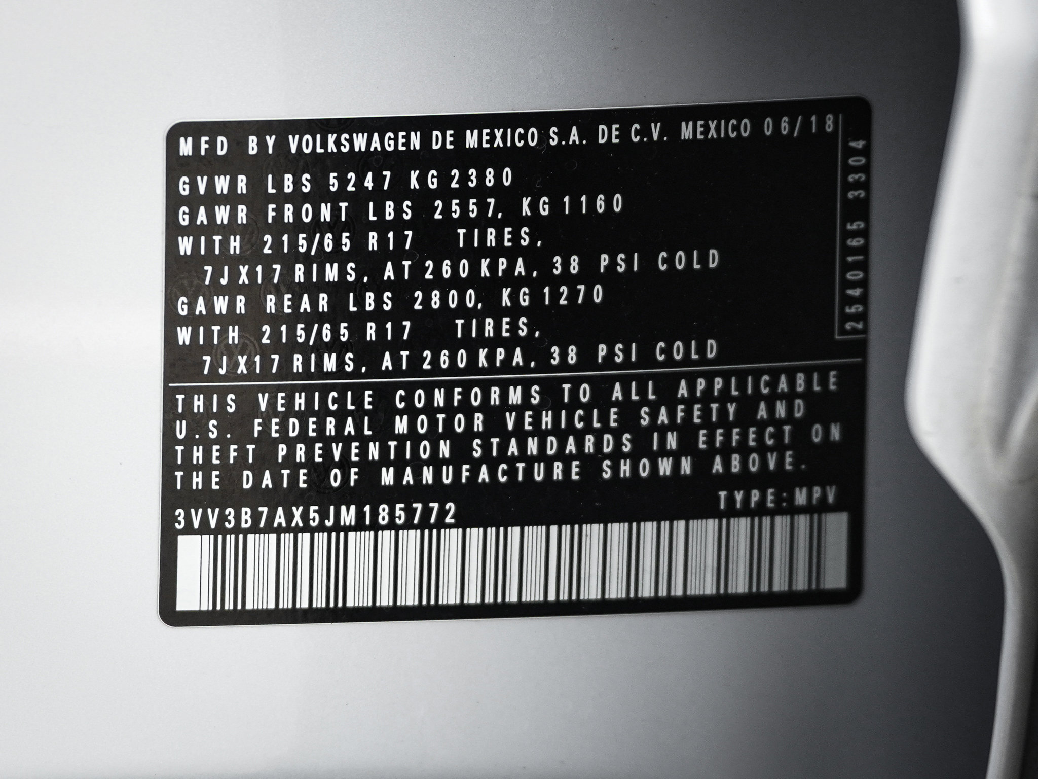 Used 2018 Volkswagen Tiguan SE image 35