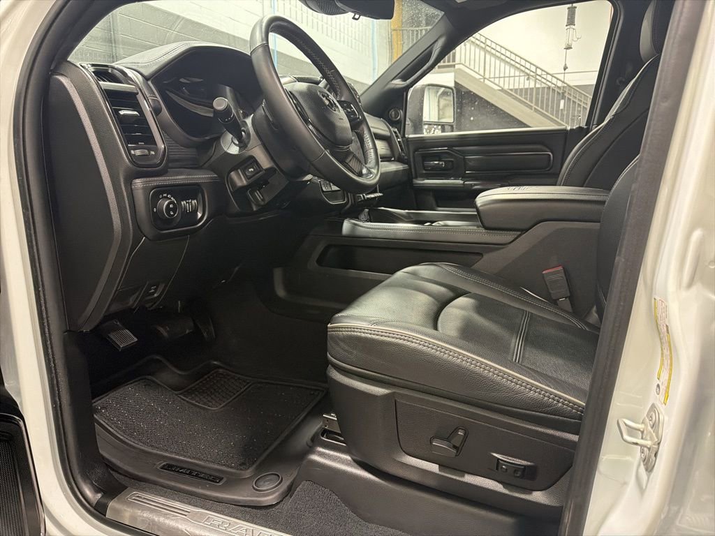 Used 2024 RAM 2500 Limited image 3