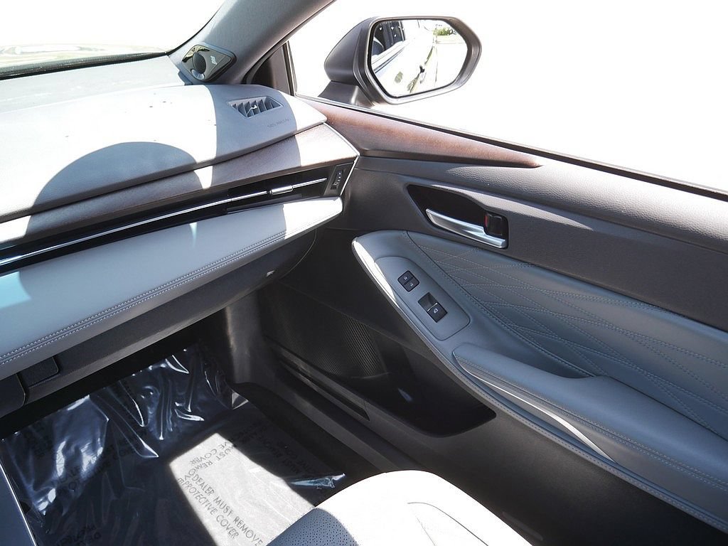 Used 2021 Toyota Avalon Limited w/ Advanced Safety Package FWD image 24