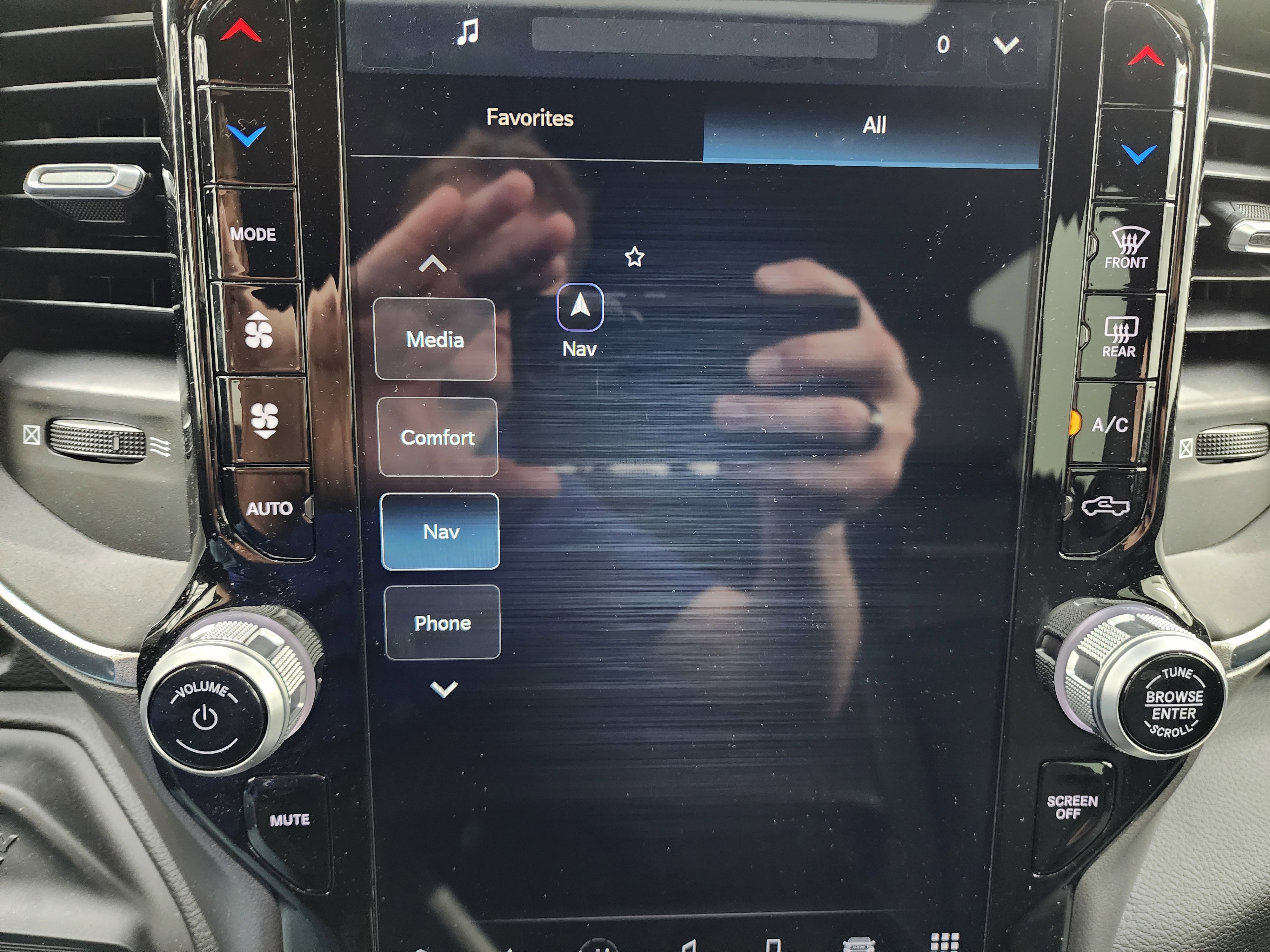 Used 2024 RAM 2500 Laramie w/ Night Edition image 60