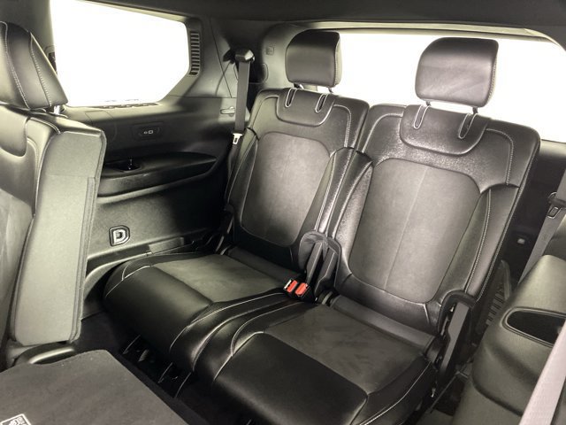 Used 2023 Jeep Grand Cherokee L Laredo AWD/4WD image 33