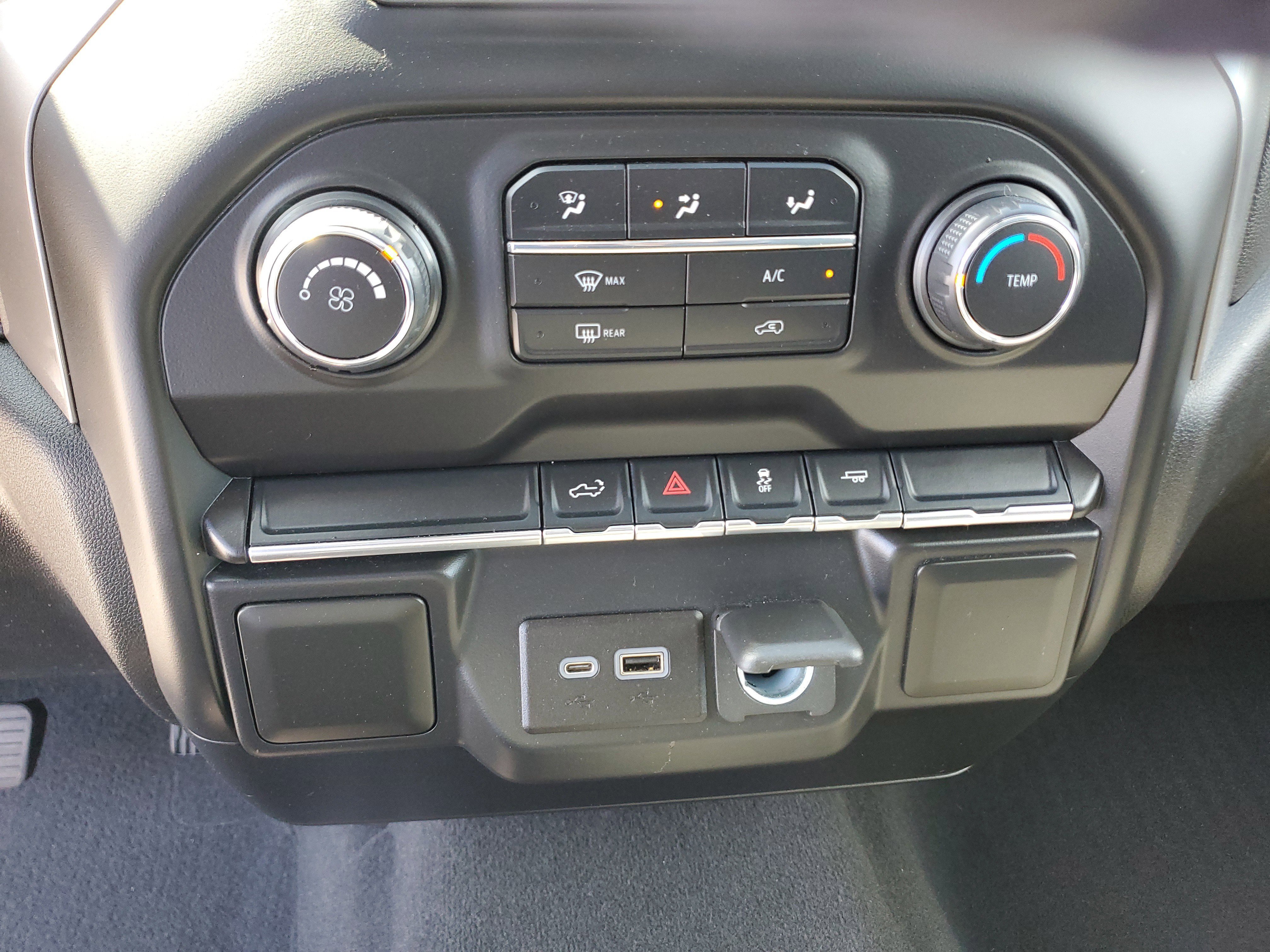 Used 2021 Chevrolet Silverado 1500 Custom image 22