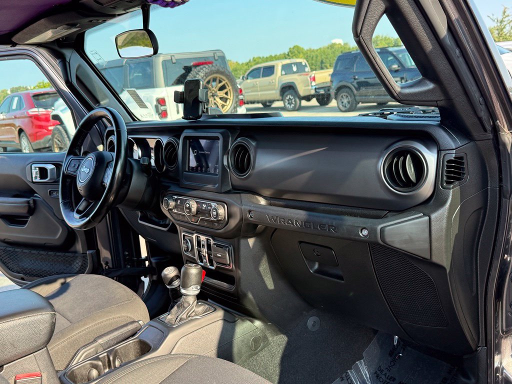 Used 2021 Jeep Wrangler Unlimited Sport AWD/4WD image 17