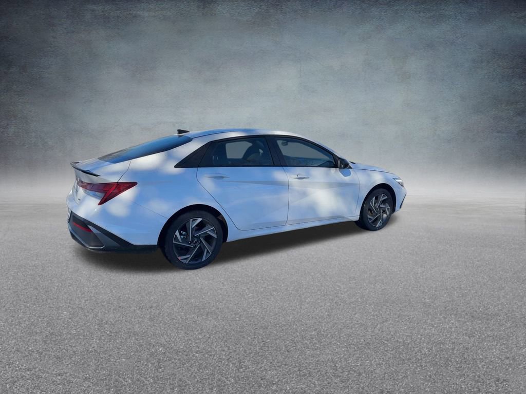 New 2025 Hyundai Elantra SEL image 23