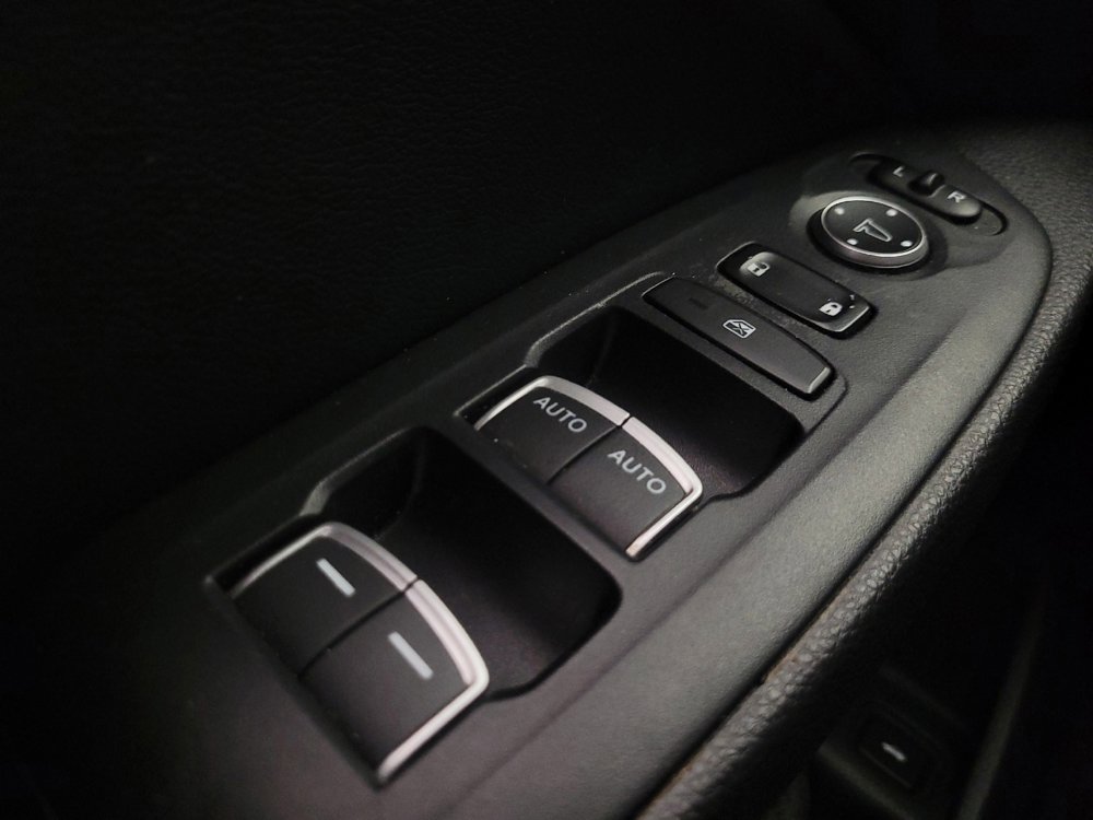 Used 2018 Honda Accord EX image 27
