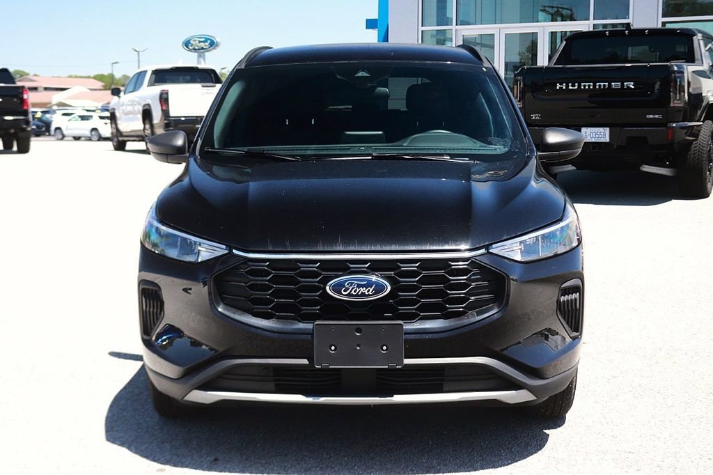 Used 2025 Ford Escape ST-Line AWD/4WD image 2