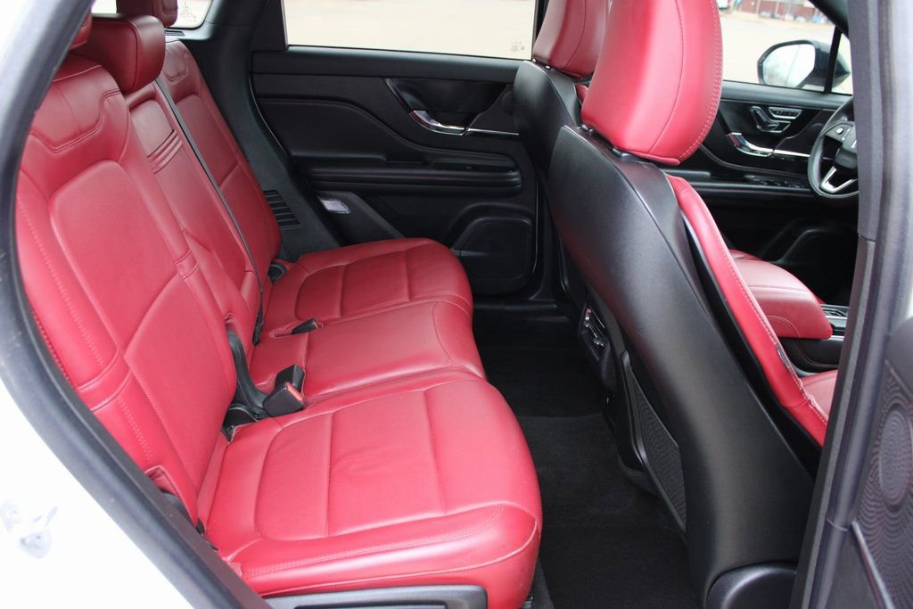 Used 2024 Lincoln Corsair Reserve w/ Equipment Group 201A image 8