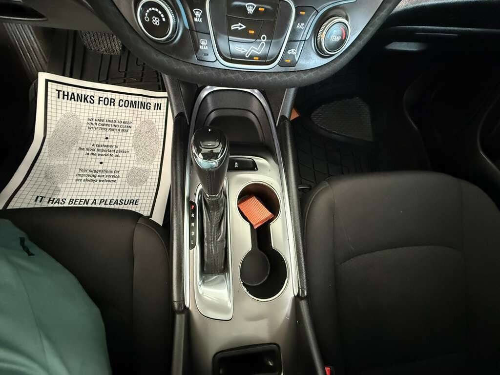 Used 2016 Chevrolet Malibu LT FWD image 21