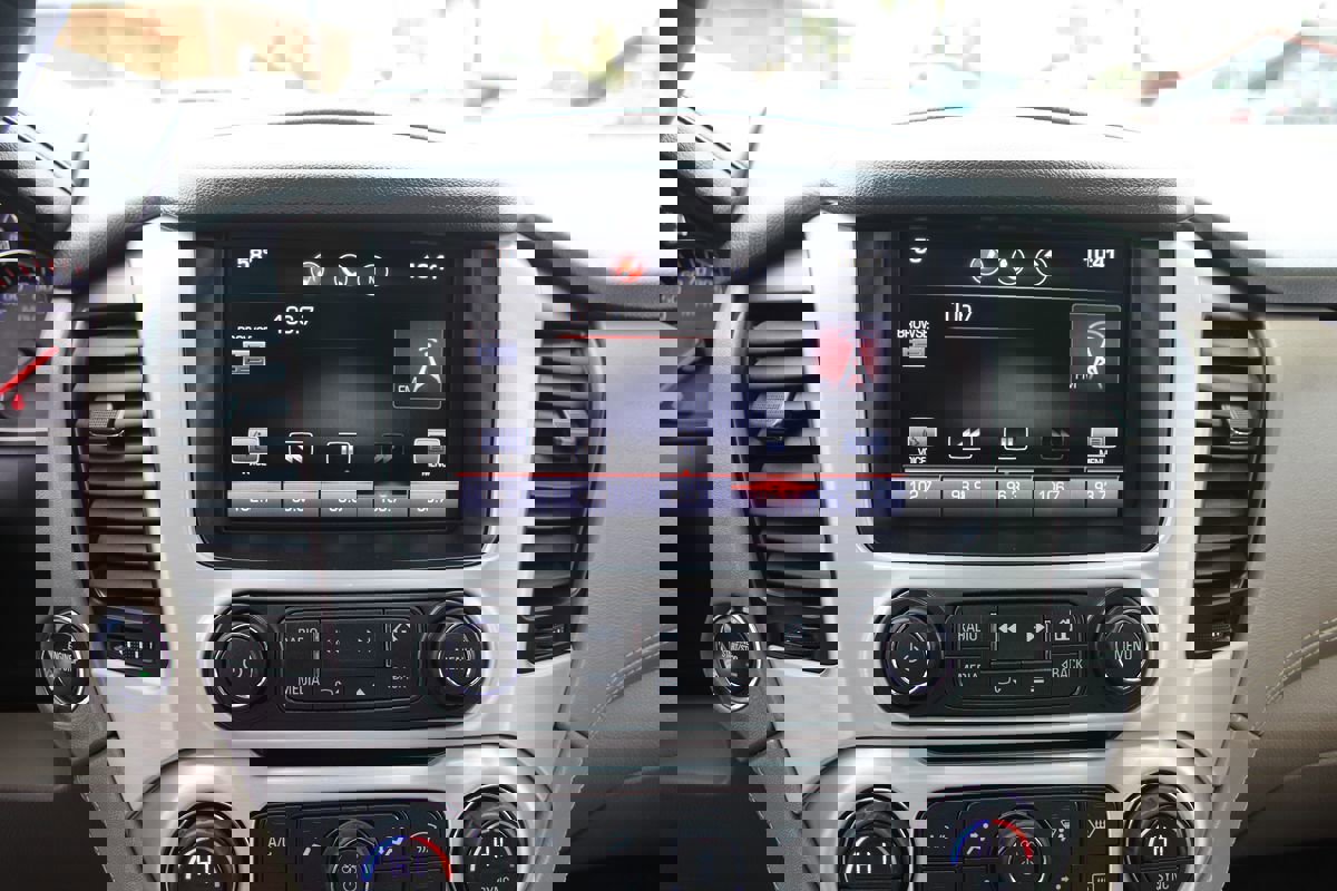 Used 2015 GMC Yukon SLT w/ Open Road Package image 30