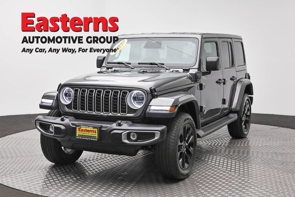 Used 2025 Jeep Wrangler Unlimited Sahara AWD/4WD image 1