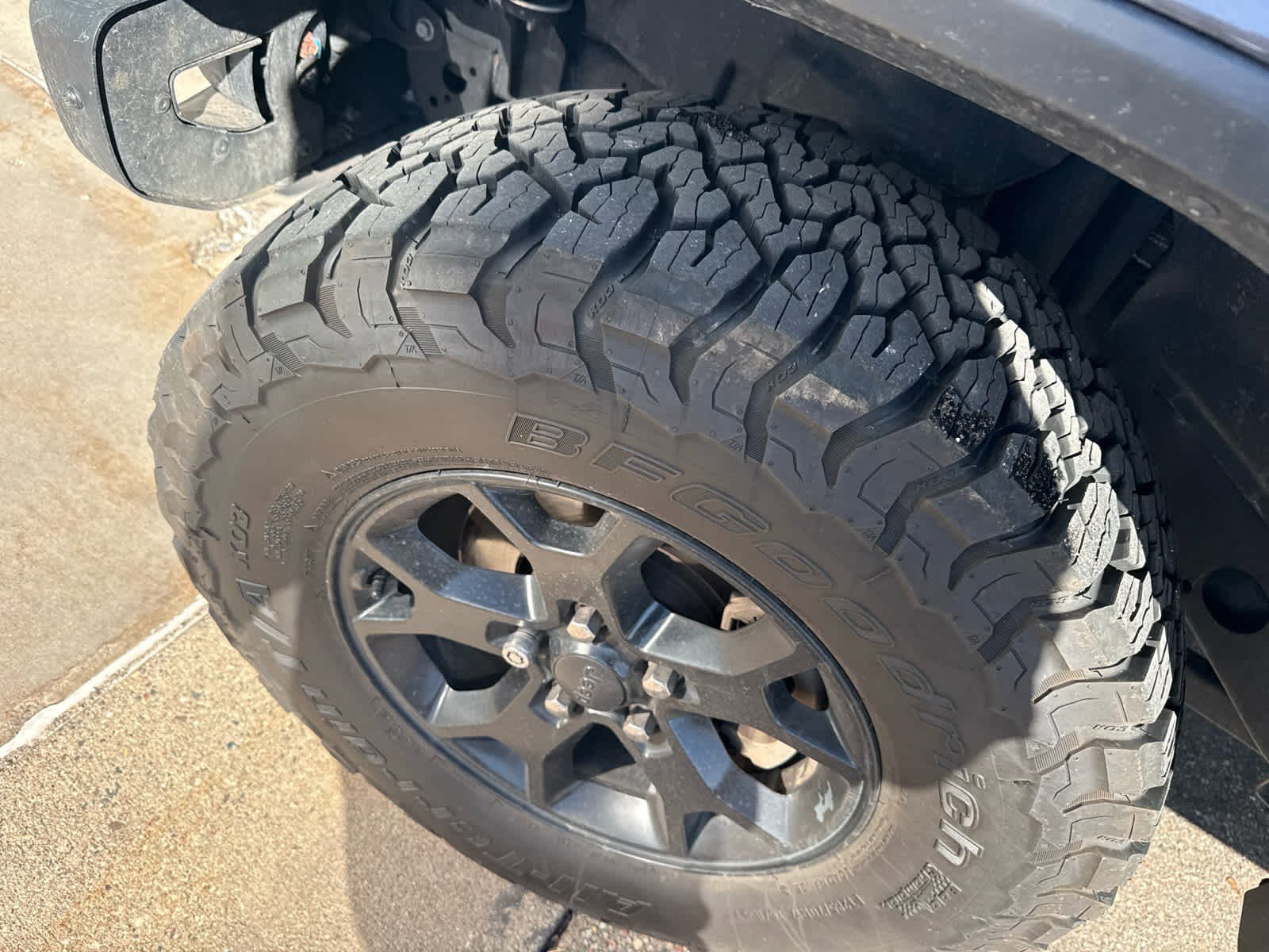 Used 2019 Jeep Wrangler Unlimited Sahara w/ Quick Order Package 24M Moab AWD/4WD image 11