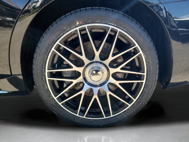 Used 2022 Mercedes-Benz S 580 4MATIC Sedan w/ AMG Line Package image 41