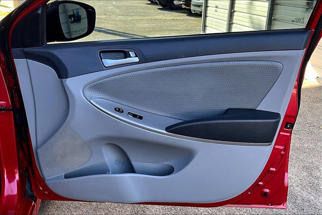 Used 2015 Hyundai Accent Sport image 21
