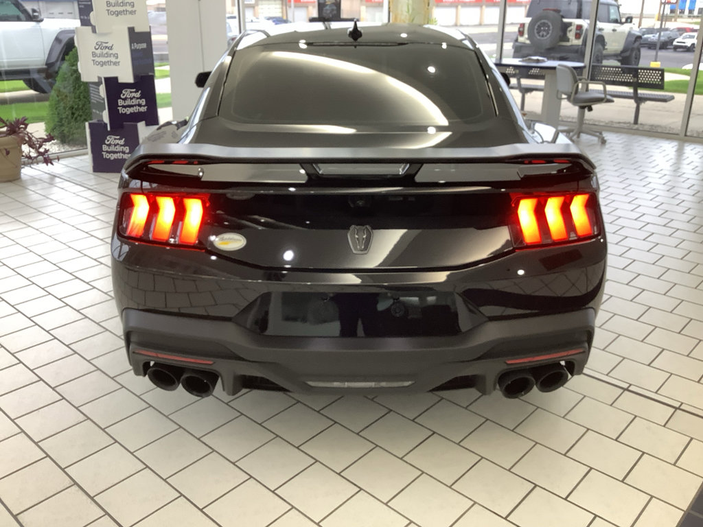 Used 2026 Ford Mustang Dark Horse RWD image 7