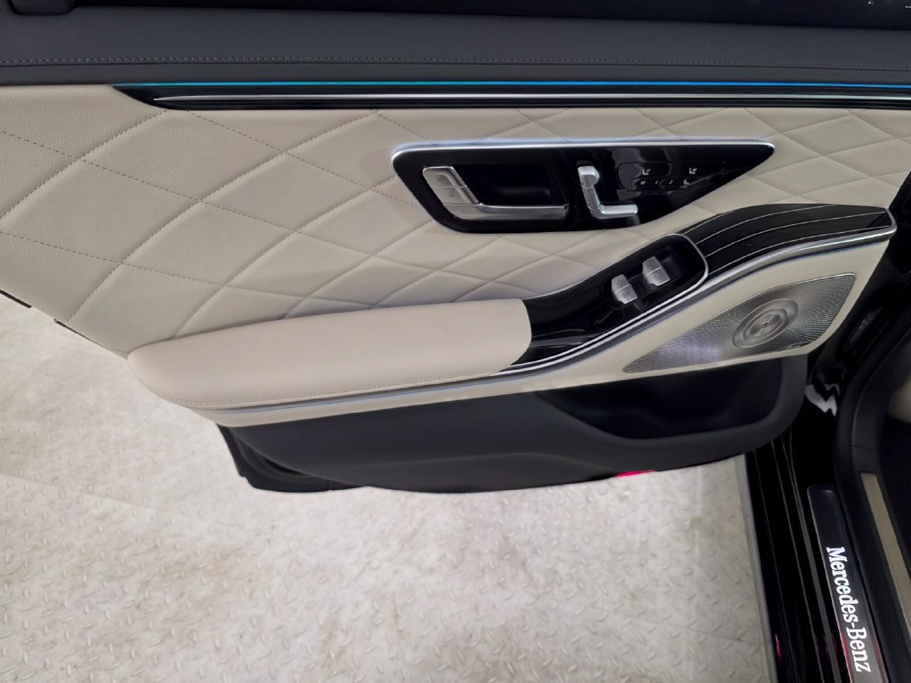 New 2027 Mercedes-Benz S 580 4MATIC Sedan image 12