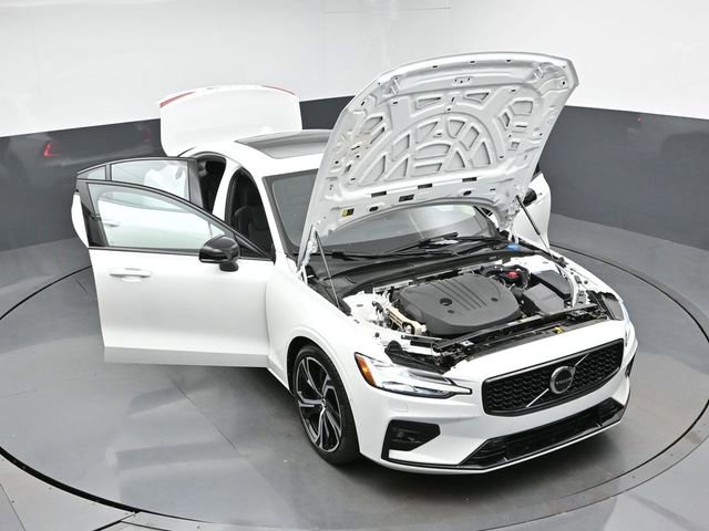 Used 2025 Volvo S60 B5 Plus FWD image 48