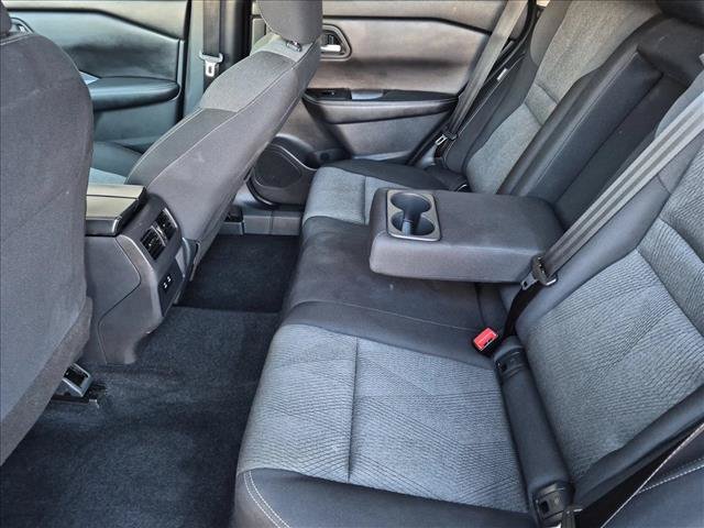Used 2026 Nissan Rogue SV FWD image 18