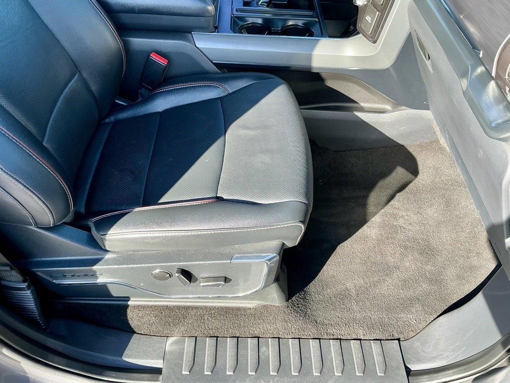 Used 2021 Ford F150 Lariat w/ Max Trailer Tow Package image 21