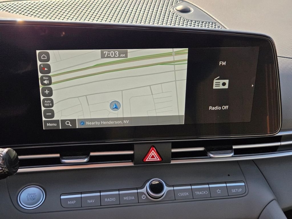 Used 2025 Hyundai Elantra SEL FWD image 29