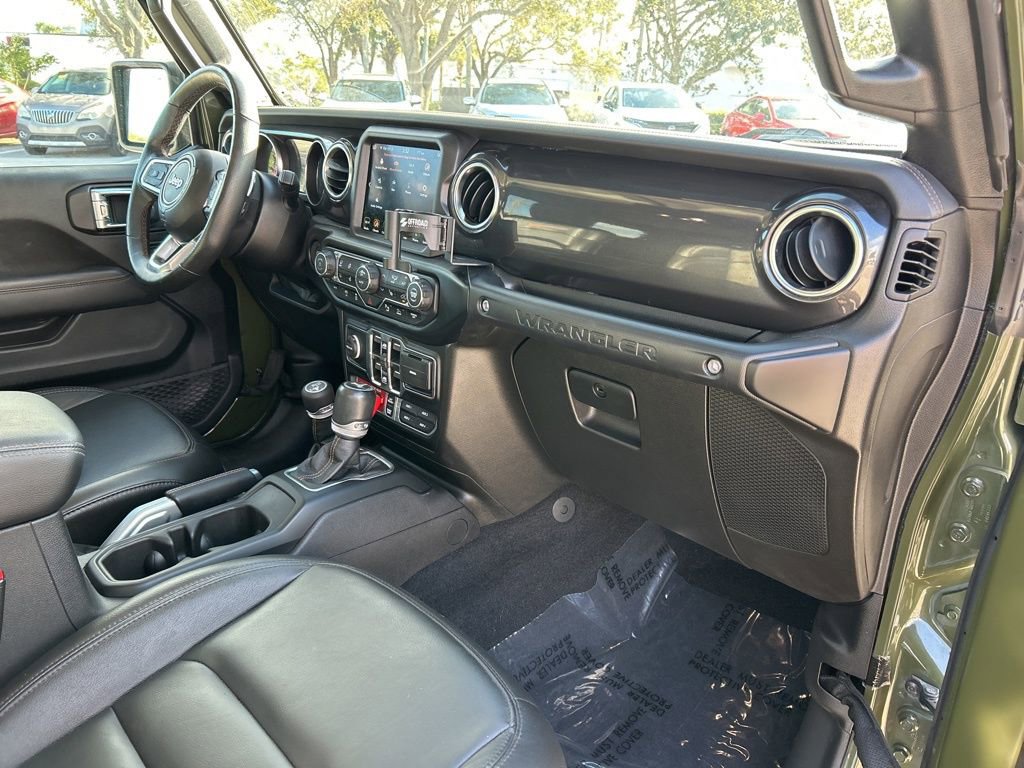 Used 2022 Jeep Wrangler Unlimited Rubicon w/ Trailer Tow Package image 52