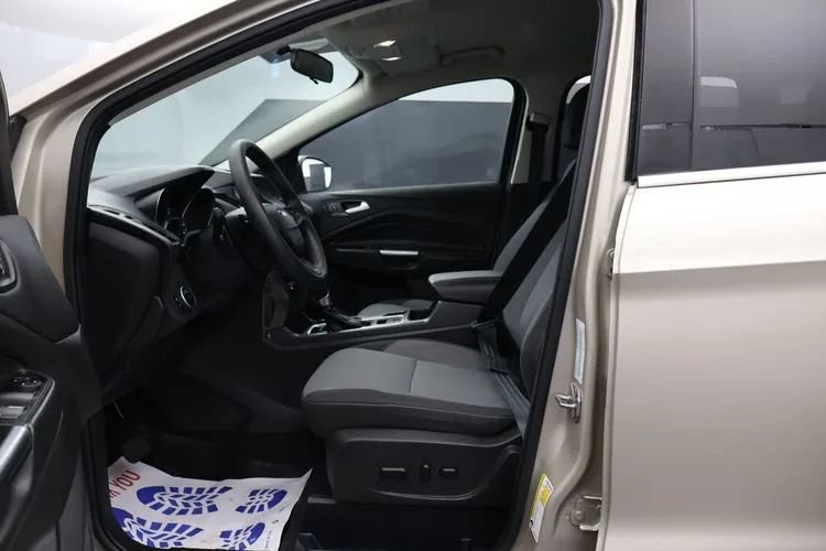 Used 2017 Ford Escape SE w/ Equipment Group 201A AWD/4WD image 14