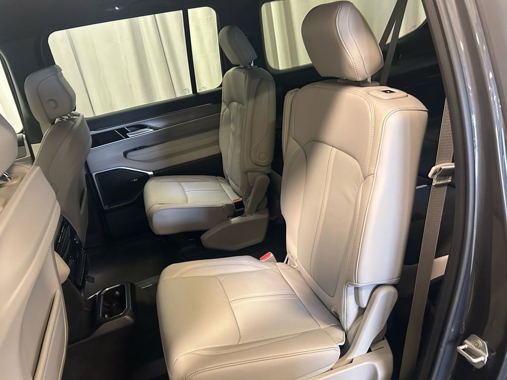 New 2026 Jeep Grand Wagoneer L 4WD image 20