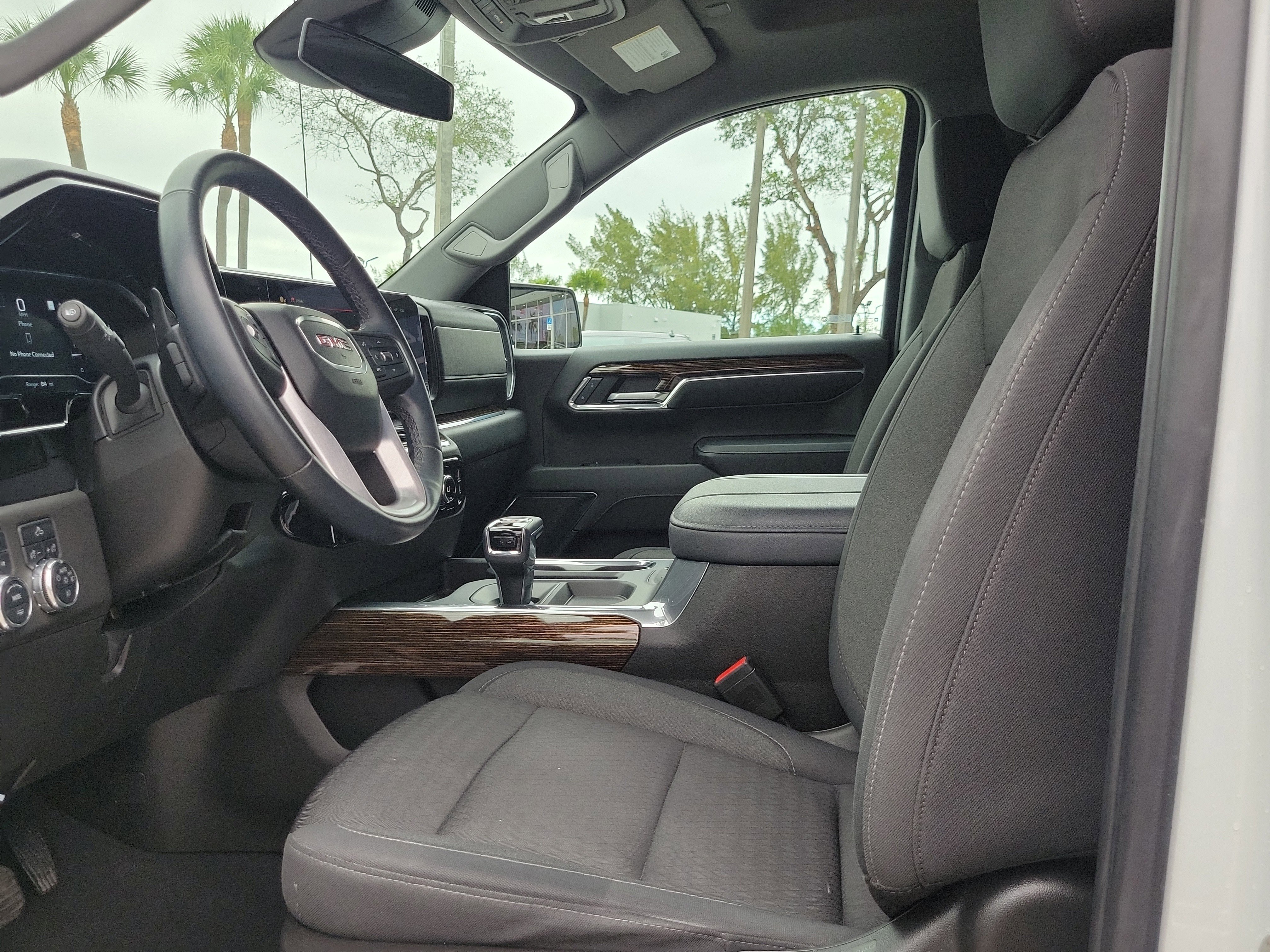 Used 2023 GMC Sierra 1500 Elevation image 12