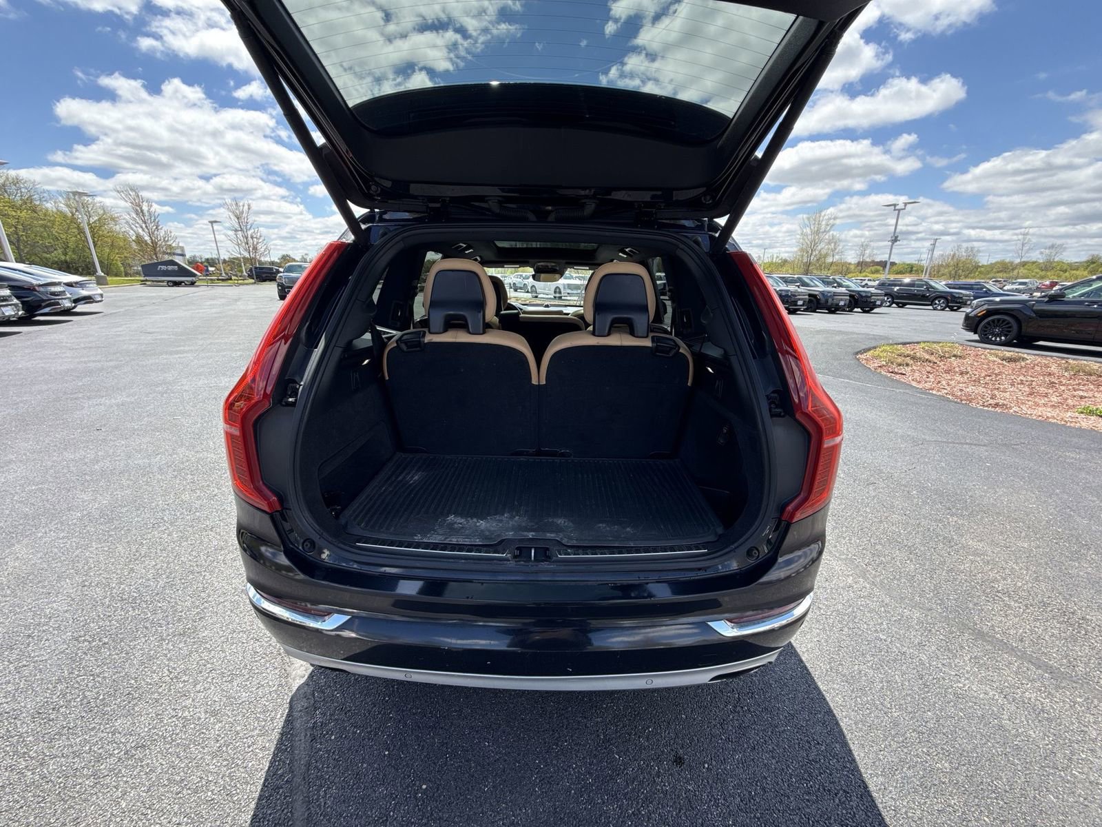 Used 2018 Volvo XC90 T6 Inscription w/ Convenience Package AWD/4WD image 25
