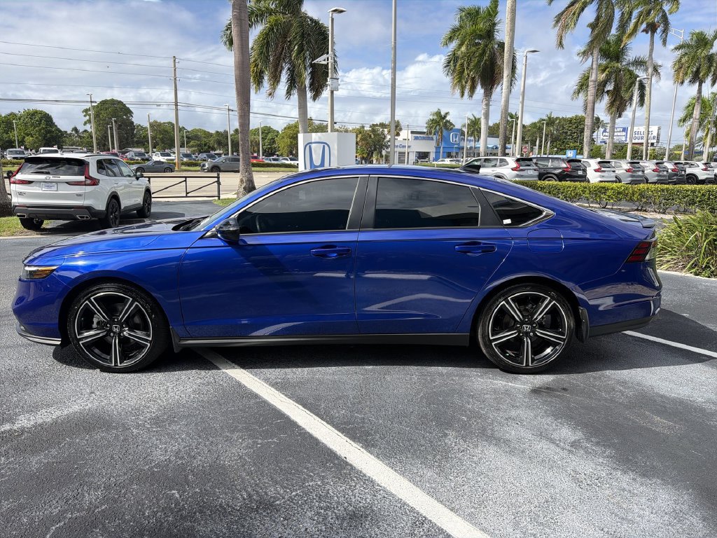 Used 2025 Honda Accord Sport image 5
