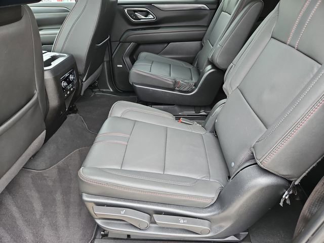 Used 2024 Chevrolet Suburban RST w/ Luxury Package RWD image 15