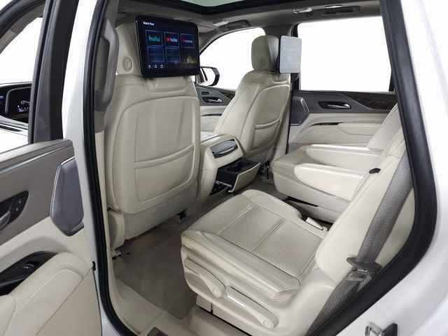 Used 2022 Cadillac Escalade Premium Luxury Platinum image 38