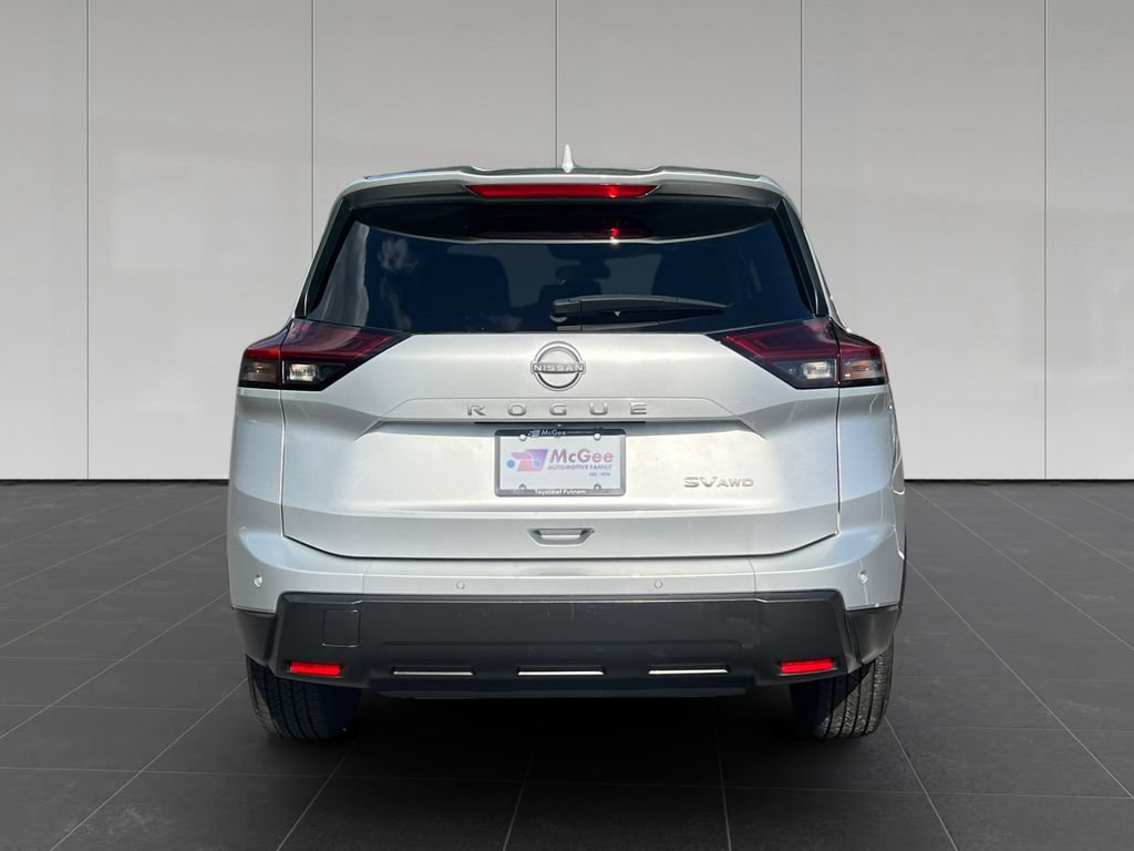 Used 2024 Nissan Rogue SV AWD/4WD image 4