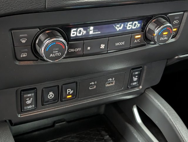 Used 2024 Nissan Frontier SV w/ SV Convenience Package AWD/4WD image 24