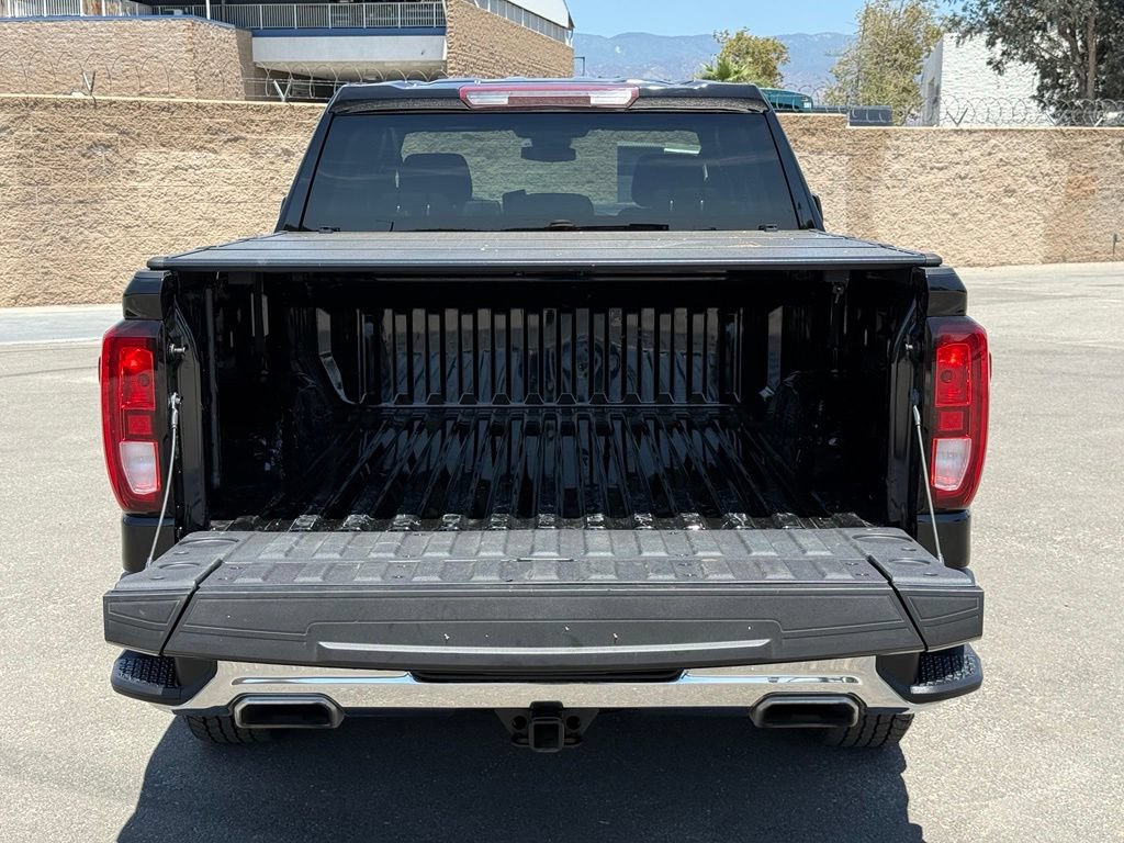 Used 2022 GMC Sierra 1500 SLE w/ X31 Off-Road Package AWD/4WD image 17
