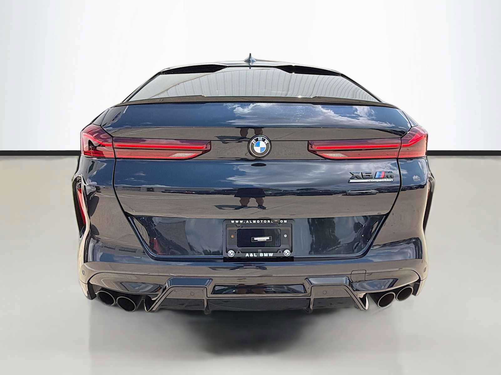 Used 2022 BMW X6 M w/ Competition Package AWD/4WD image 4