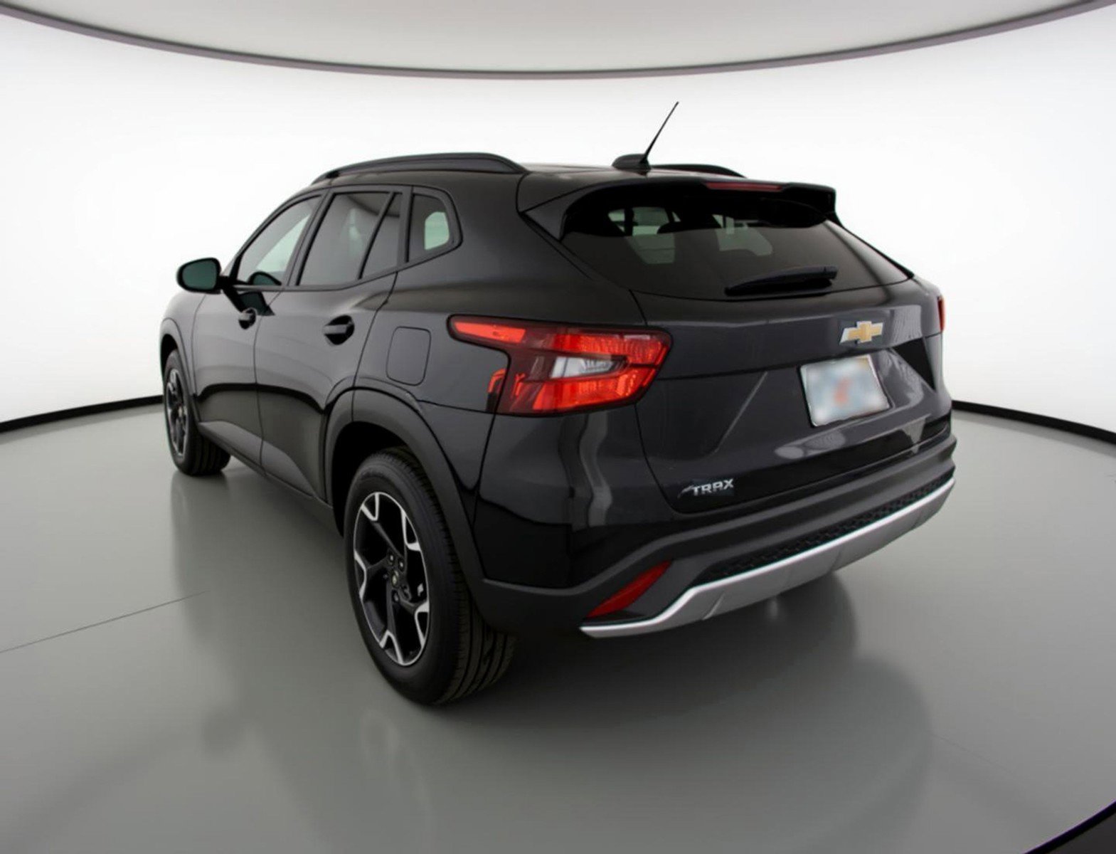 Used 2025 Chevrolet Trax LT image 6